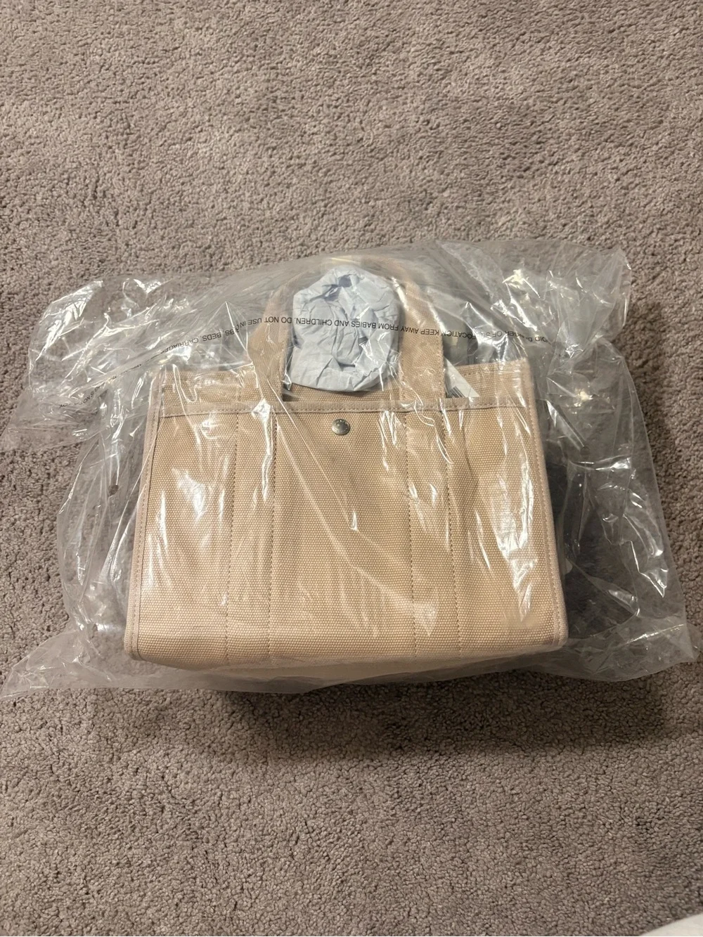 Coach compact canvas